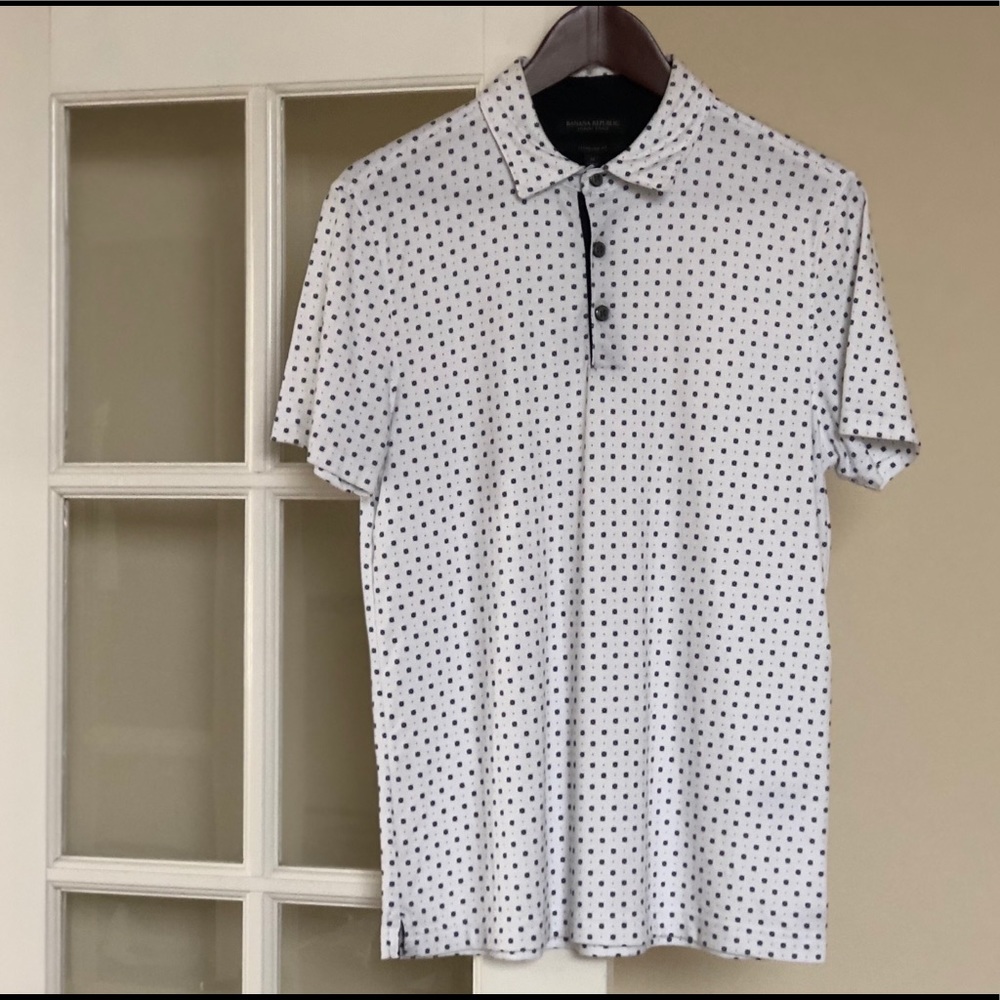 Banana Republic men’s polo (luxury touch)